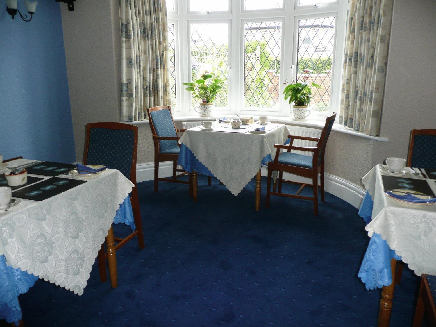 Cherry Blossom Guest House Уитби Экстерьер фото