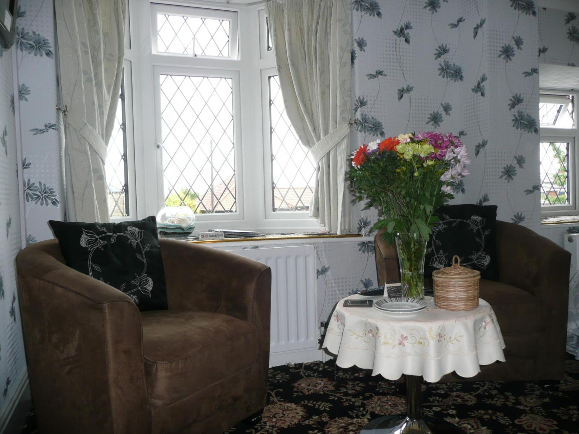 Cherry Blossom Guest House Уитби Экстерьер фото