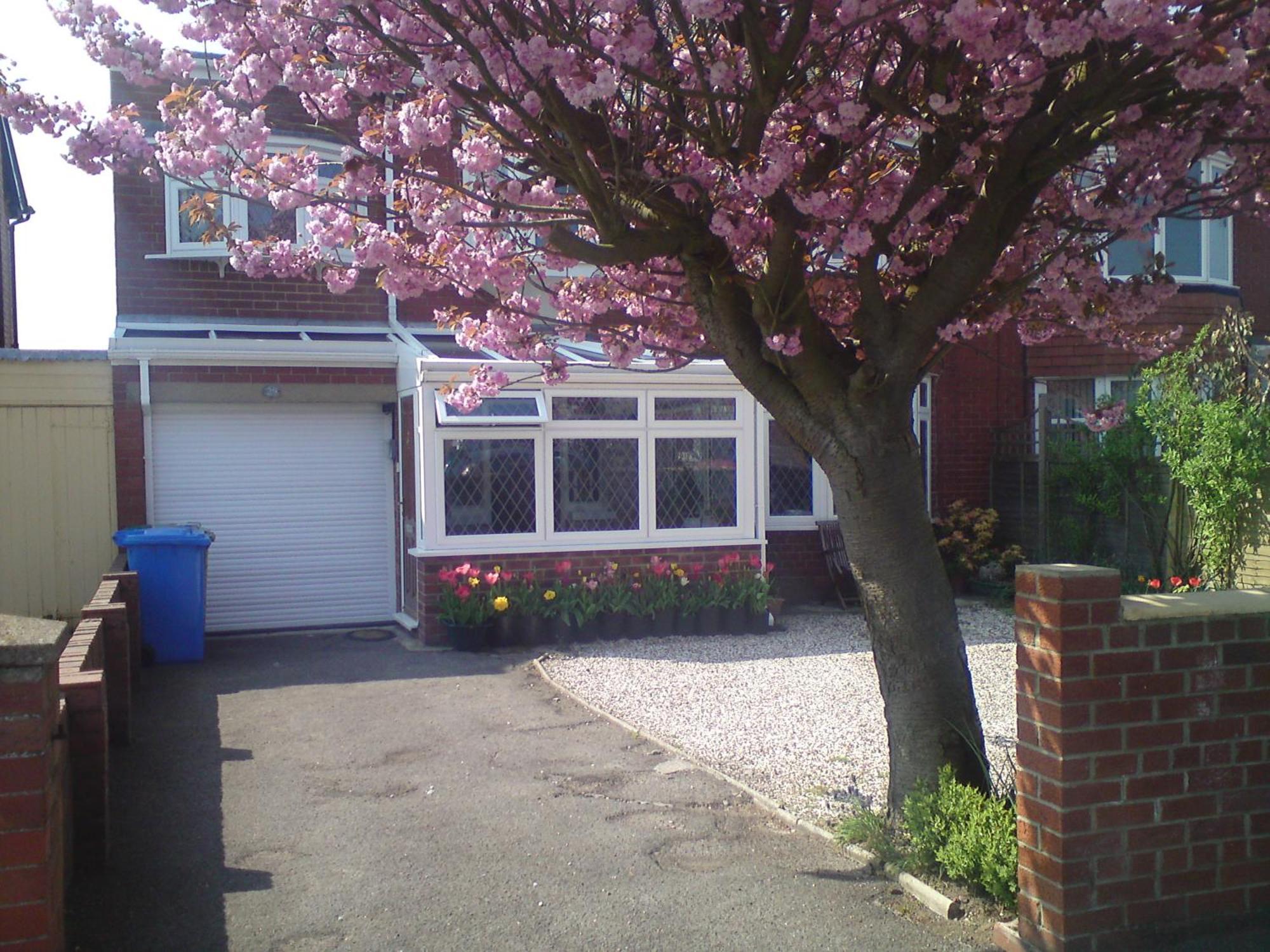 Cherry Blossom Guest House Уитби Экстерьер фото